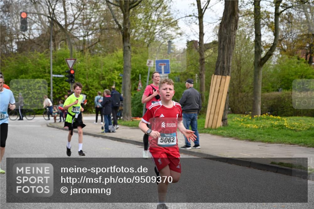 12.04.2026 - 45. Internationalen Wilhelmsburger Insellauf J. Mangold http://msf.ph/oto/9509370 12.04.2026 12:57:22 Ziel 3973, 4853, 4569, 2624, 5801, 4097, 5744, 4524, 4259, 5791, 5696, 4740, 4599, 5062, 4851, 5172, 4959, 5322, 5129, 3190, 5736, 3189, 5847, 3439, 5232, 5277, 3863, 4887, 4938, 3213, 2447, 5211, 4968, 2707, 5169 meine-sportfotos.de