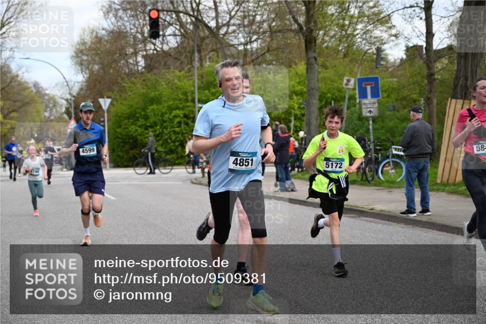 12.04.2026 - 45. Internationalen Wilhelmsburger Insellauf J. Mangold http://msf.ph/oto/9509381 12.04.2026 12:57:23 Ziel 3973, 4853, 4569, 2624, 5801, 4097, 5744, 4524, 4259, 5791, 5696, 4740, 4599, 5062, 4851, 5172, 4959, 5322, 5129, 3190, 5129, 3190, 5736, 3189, 5847, 3439, 5232, 5277, 3863, 4887, 4938, 3213, 4938, 3213, 2447, 5211, 4968, 2707, 5169 meine-sportfotos.de