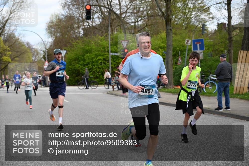 12.04.2026 - 45. Internationalen Wilhelmsburger Insellauf J. Mangold http://msf.ph/oto/9509383 12.04.2026 12:57:23 Ziel 3973, 4853, 4569, 2624, 5801, 4097, 5744, 4524, 4259, 5791, 5696, 4740, 4599, 5062, 4851, 5172, 4959, 5322, 5129, 3190, 5129, 3190, 5736, 3189, 5847, 3439, 5232, 5277, 3863, 4887, 4938, 3213, 4938, 3213, 2447, 5211, 4968, 2707, 5169 meine-sportfotos.de
