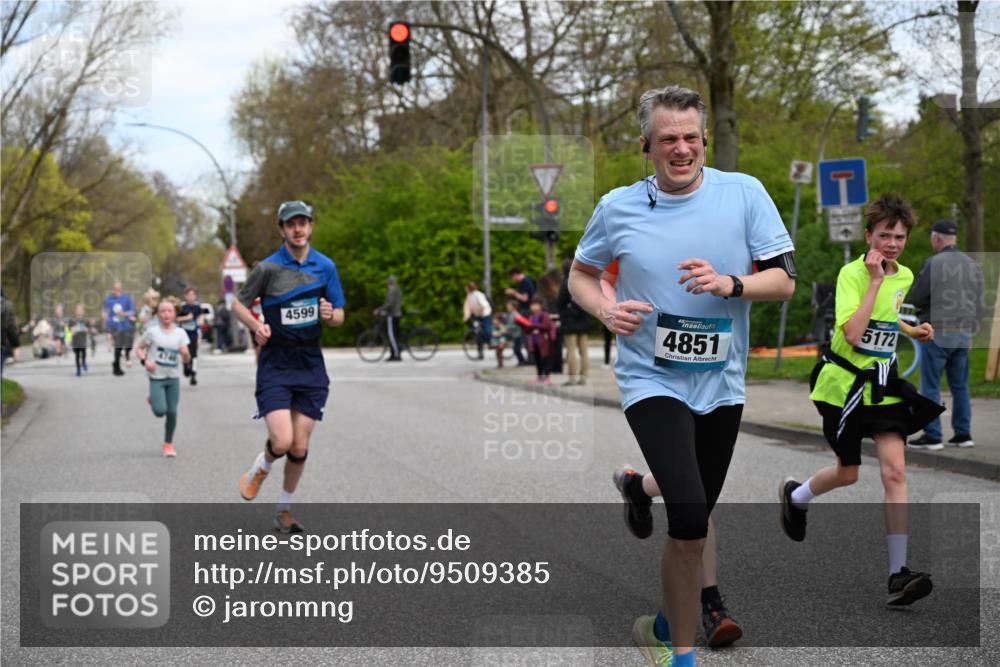 12.04.2026 - 45. Internationalen Wilhelmsburger Insellauf J. Mangold http://msf.ph/oto/9509385 12.04.2026 12:57:23 Ziel 3973, 4853, 4569, 2624, 5801, 4097, 5744, 4524, 4259, 5791, 5696, 4740, 4599, 5062, 4851, 5172, 4959, 5322, 5129, 3190, 5129, 3190, 5736, 3189, 5847, 3439, 5232, 5277, 3863, 4887, 4938, 3213, 4938, 3213, 2447, 5211, 4968, 2707, 5169 meine-sportfotos.de