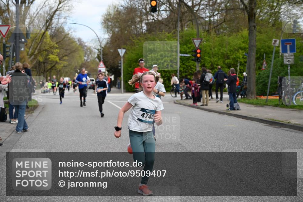 12.04.2026 - 45. Internationalen Wilhelmsburger Insellauf J. Mangold http://msf.ph/oto/9509407 12.04.2026 12:57:26 Ziel 4853, 4569, 2624, 5801, 4097, 5744, 4524, 4259, 5791, 5696, 4740, 4599, 5062, 4851, 5172, 4959, 5322, 5129, 3190, 5736, 3189, 5736, 3189, 5847, 3439, 5232, 5277, 3863, 4887, 4938, 3213, 2447, 5211, 4968, 2707, 5169, 5214 meine-sportfotos.de