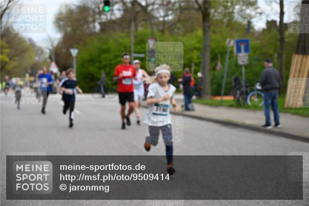 12.04.2026 - 45. Internationalen Wilhelmsburger Insellauf J. Mangold http://msf.ph/oto/9509414 12.04.2026 12:57:27 Ziel 4569, 2624, 5801, 4097, 5744, 4524, 4259, 5791, 5696, 4740, 4599, 5062, 4851, 5172, 4959, 5322, 5129, 3190, 5736, 3189, 5847, 5847, 3439, 5232, 5277, 3863, 4887, 4938, 3213, 2447, 5211, 4968, 2707, 5169, 5214 meine-sportfotos.de