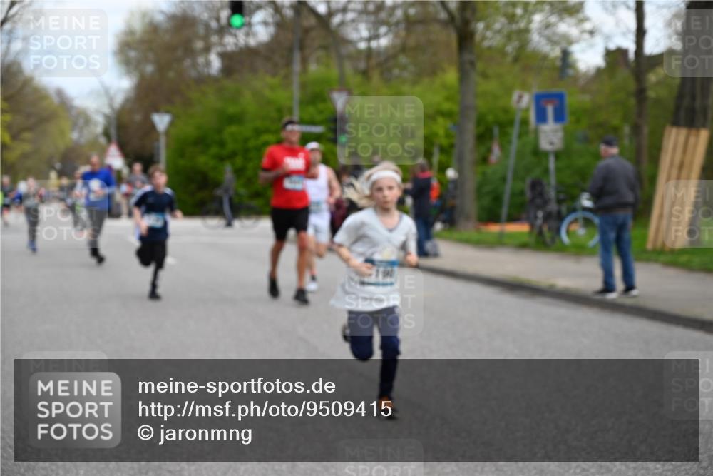 12.04.2026 - 45. Internationalen Wilhelmsburger Insellauf J. Mangold http://msf.ph/oto/9509415 12.04.2026 12:57:27 Ziel 4569, 2624, 5801, 4097, 5744, 4524, 4259, 5791, 5696, 4740, 4599, 5062, 4851, 5172, 4959, 5322, 5129, 3190, 5736, 3189, 5847, 5847, 3439, 5232, 5277, 3863, 4887, 4938, 3213, 2447, 5211, 4968, 2707, 5169, 5214 meine-sportfotos.de