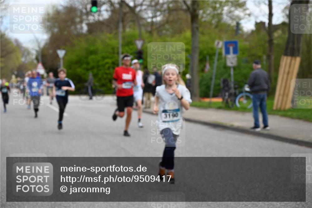 12.04.2026 - 45. Internationalen Wilhelmsburger Insellauf J. Mangold http://msf.ph/oto/9509417 12.04.2026 12:57:27 Ziel 4569, 2624, 5801, 4097, 5744, 4524, 4259, 5791, 5696, 4740, 4599, 5062, 4851, 5172, 4959, 5322, 5129, 3190, 5736, 3189, 5847, 5847, 3439, 5232, 5277, 3863, 4887, 4938, 3213, 2447, 5211, 4968, 2707, 5169, 5214 meine-sportfotos.de