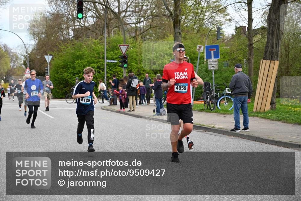 12.04.2026 - 45. Internationalen Wilhelmsburger Insellauf J. Mangold http://msf.ph/oto/9509427 12.04.2026 12:57:28 Ziel 2624, 5801, 4097, 5744, 4524, 4259, 5791, 5696, 4740, 4599, 5062, 4851, 5172, 4959, 5322, 5129, 3190, 5736, 3189, 5847, 3439, 3439, 5232, 5277, 3863, 4887, 4938, 3213, 2447, 5211, 4968, 2707, 5169, 5214, 4955 meine-sportfotos.de