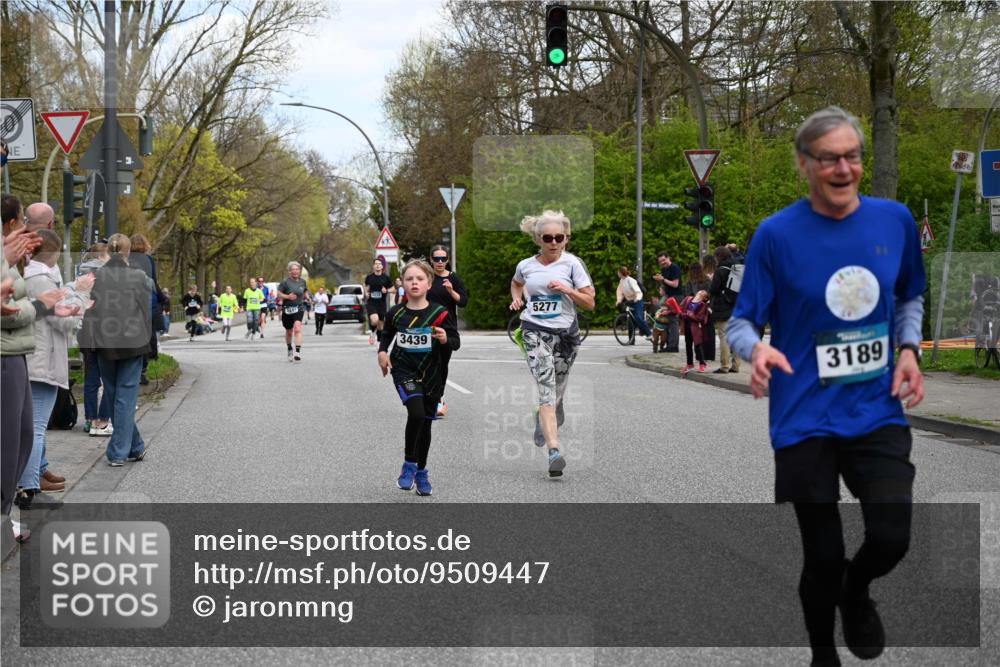 12.04.2026 - 45. Internationalen Wilhelmsburger Insellauf J. Mangold http://msf.ph/oto/9509447 12.04.2026 12:57:31 Ziel 5744, 4524, 4259, 5791, 5696, 4740, 4599, 5062, 4851, 5172, 4959, 5322, 5129, 3190, 5736, 3189, 5847, 3439, 5232, 5277, 3863, 4887, 4887, 4938, 3213, 2447, 5211, 4968, 2707, 5169, 5214, 4955, 3396, 5228, 5689, 2771 meine-sportfotos.de