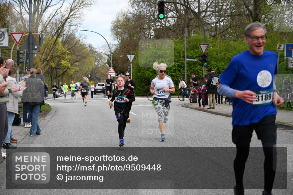 12.04.2026 - 45. Internationalen Wilhelmsburger Insellauf J. Mangold http://msf.ph/oto/9509448 12.04.2026 12:57:31 Ziel 5744, 4524, 4259, 5791, 5696, 4740, 4599, 5062, 4851, 5172, 4959, 5322, 5129, 3190, 5736, 3189, 5847, 3439, 5232, 5277, 3863, 4887, 4887, 4938, 3213, 2447, 5211, 4968, 2707, 5169, 5214, 4955, 3396, 5228, 5689, 2771 meine-sportfotos.de
