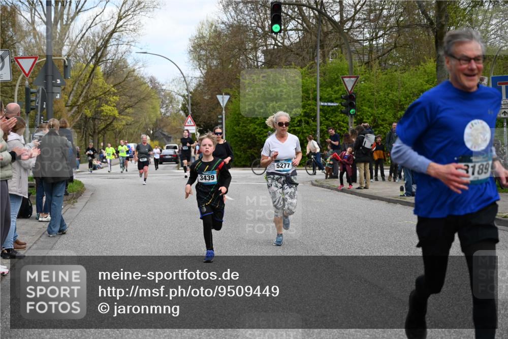 12.04.2026 - 45. Internationalen Wilhelmsburger Insellauf J. Mangold http://msf.ph/oto/9509449 12.04.2026 12:57:31 Ziel 5744, 4524, 4259, 5791, 5696, 4740, 4599, 5062, 4851, 5172, 4959, 5322, 5129, 3190, 5736, 3189, 5847, 3439, 5232, 5277, 3863, 4887, 4887, 4938, 3213, 2447, 5211, 4968, 2707, 5169, 5214, 4955, 3396, 5228, 5689, 2771 meine-sportfotos.de