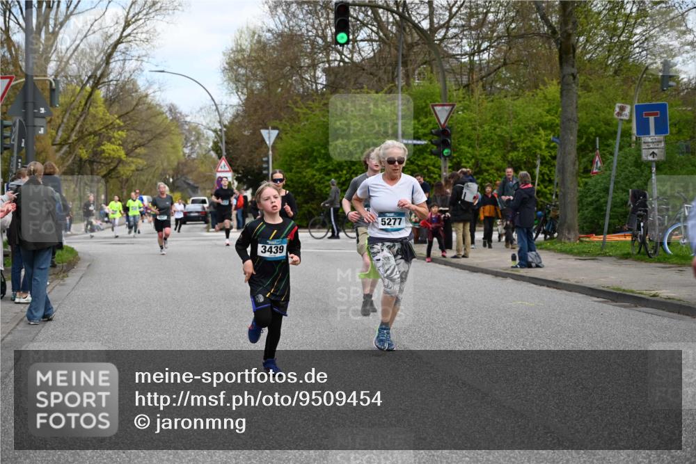 12.04.2026 - 45. Internationalen Wilhelmsburger Insellauf J. Mangold http://msf.ph/oto/9509454 12.04.2026 12:57:32 Ziel 5744, 4524, 4259, 5791, 5696, 4740, 4599, 5062, 4851, 5172, 4959, 5322, 5129, 3190, 5736, 3189, 5847, 3439, 5232, 5277, 3863, 4887, 4938, 3213, 2447, 5211, 5211, 4968, 2707, 5169, 5214, 4955, 3396, 5228, 5689, 2771, 5687 meine-sportfotos.de