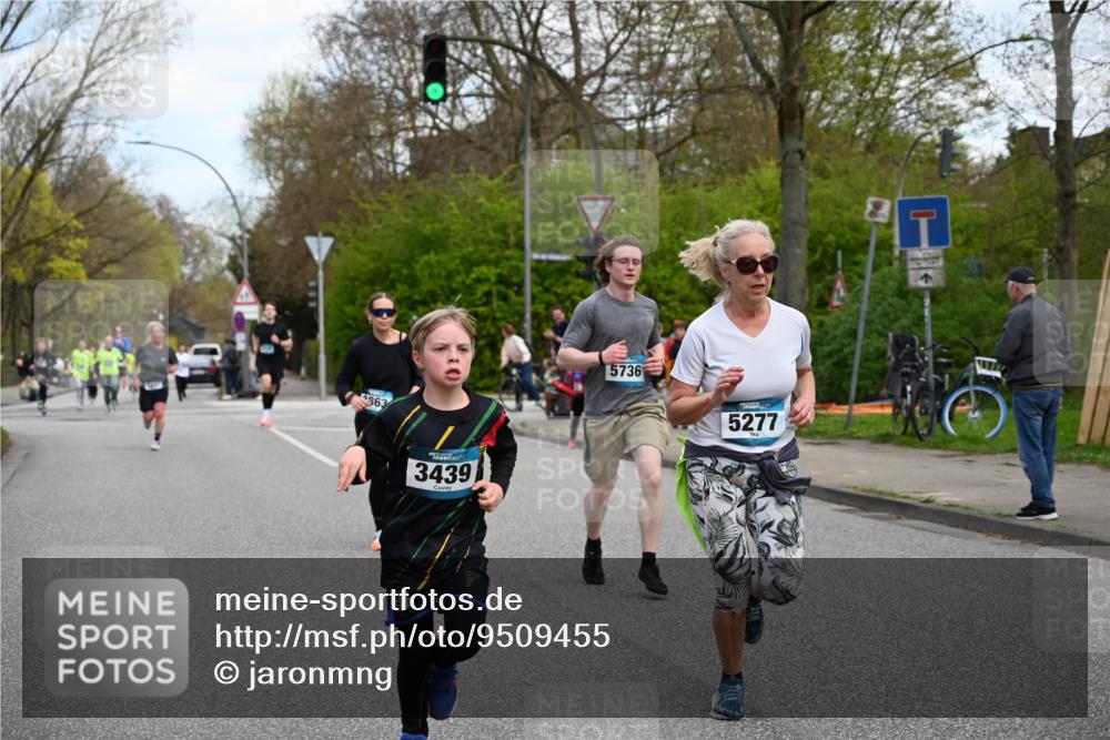 12.04.2026 - 45. Internationalen Wilhelmsburger Insellauf J. Mangold http://msf.ph/oto/9509455 12.04.2026 12:57:33 Ziel 4524, 4259, 5791, 5696, 4740, 4599, 5062, 4851, 5172, 4959, 5322, 5129, 3190, 5736, 3189, 5847, 3439, 5232, 5277, 3863, 4887, 4938, 3213, 2447, 5211, 4968, 2707, 4968, 2707, 5169, 5214, 4955, 3396, 5228, 5689, 2771, 5687 meine-sportfotos.de
