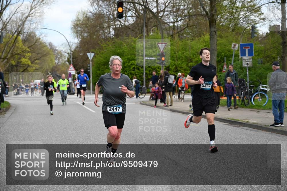 12.04.2026 - 45. Internationalen Wilhelmsburger Insellauf J. Mangold http://msf.ph/oto/9509479 12.04.2026 12:57:38 Ziel 4740, 4599, 5062, 4851, 5172, 4959, 5322, 5129, 3190, 5736, 3189, 5847, 3439, 5232, 5277, 3863, 4887, 4938, 3213, 2447, 5211, 4968, 2707, 5169, 5214, 5214, 4955, 3396, 5228, 5689, 2771, 5687, 2058, 3152, 4535, 5260, 2493, 2550, 3479 meine-sportfotos.de