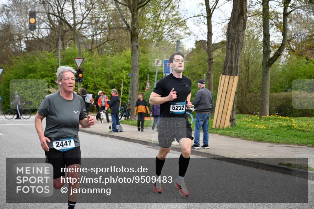 12.04.2026 - 45. Internationalen Wilhelmsburger Insellauf J. Mangold http://msf.ph/oto/9509483 12.04.2026 12:57:39 Ziel 4599, 5062, 4851, 5172, 4959, 5322, 5129, 3190, 5736, 3189, 5847, 3439, 5232, 5277, 3863, 4887, 4938, 3213, 2447, 5211, 4968, 2707, 5169, 5214, 4955, 3396, 5228, 5689, 2771, 5687, 2058, 3152, 4535, 5260, 2493, 2550, 3479 meine-sportfotos.de