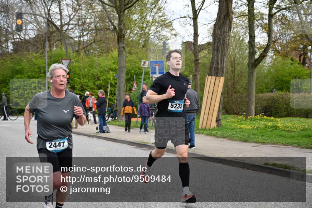 12.04.2026 - 45. Internationalen Wilhelmsburger Insellauf J. Mangold http://msf.ph/oto/9509484 12.04.2026 12:57:39 Ziel 4599, 5062, 4851, 5172, 4959, 5322, 5129, 3190, 5736, 3189, 5847, 3439, 5232, 5277, 3863, 4887, 4938, 3213, 2447, 5211, 4968, 2707, 5169, 5214, 4955, 3396, 5228, 5689, 2771, 5687, 2058, 3152, 4535, 5260, 2493, 2550, 3479 meine-sportfotos.de