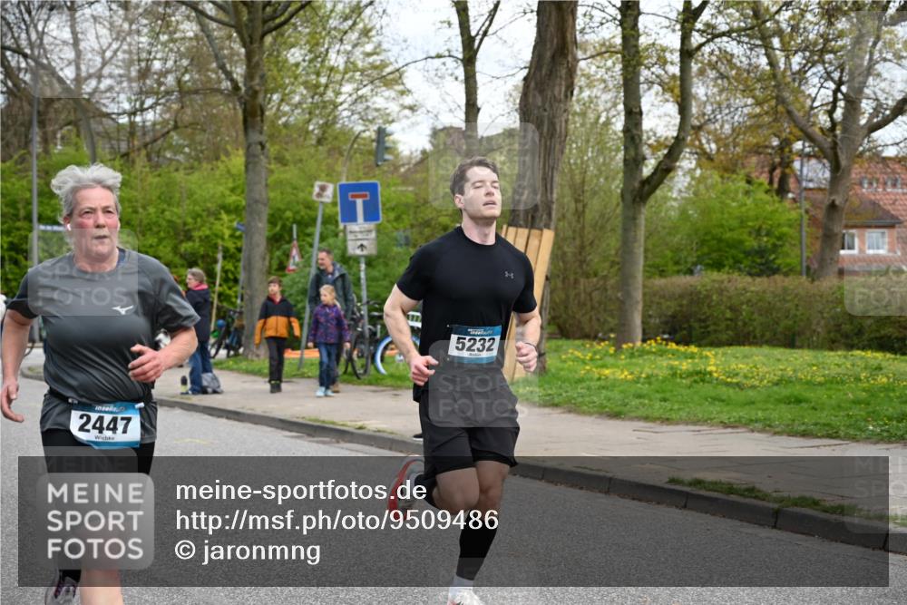 12.04.2026 - 45. Internationalen Wilhelmsburger Insellauf J. Mangold http://msf.ph/oto/9509486 12.04.2026 12:57:39 Ziel 4599, 5062, 4851, 5172, 4959, 5322, 5129, 3190, 5736, 3189, 5847, 3439, 5232, 5277, 3863, 4887, 4938, 3213, 2447, 5211, 4968, 2707, 5169, 5214, 4955, 3396, 5228, 5689, 2771, 5687, 2058, 3152, 4535, 5260, 2493, 2550, 3479 meine-sportfotos.de