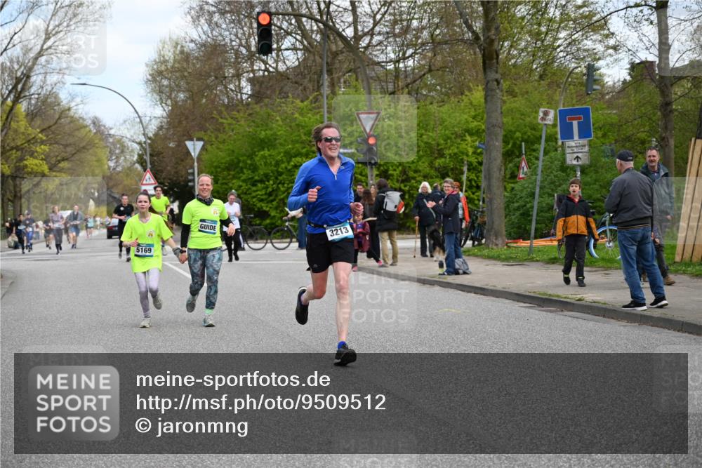12.04.2026 - 45. Internationalen Wilhelmsburger Insellauf J. Mangold http://msf.ph/oto/9509512 12.04.2026 12:57:43 Ziel 5322, 5129, 3190, 5736, 3189, 5847, 3439, 5232, 5277, 3863, 4887, 4938, 3213, 2447, 5211, 4968, 2707, 5169, 5214, 4955, 3396, 5228, 5689, 2771, 5228, 5689, 2771, 5687, 2058, 3152, 4535, 5260, 2493, 2550, 3479 meine-sportfotos.de
