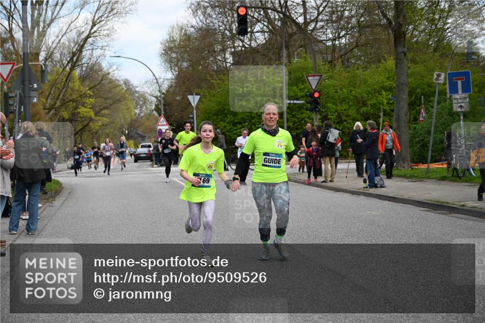 12.04.2026 - 45. Internationalen Wilhelmsburger Insellauf J. Mangold http://msf.ph/oto/9509526 12.04.2026 12:57:44 Ziel 5129, 3190, 5736, 3189, 5847, 3439, 5232, 5277, 3863, 4887, 4938, 3213, 2447, 5211, 5211, 4968, 2707, 5169, 5214, 4955, 3396, 5228, 5689, 2771, 5687, 5687, 2058, 3152, 4535, 5260, 2493, 2550, 3479, 4873 meine-sportfotos.de