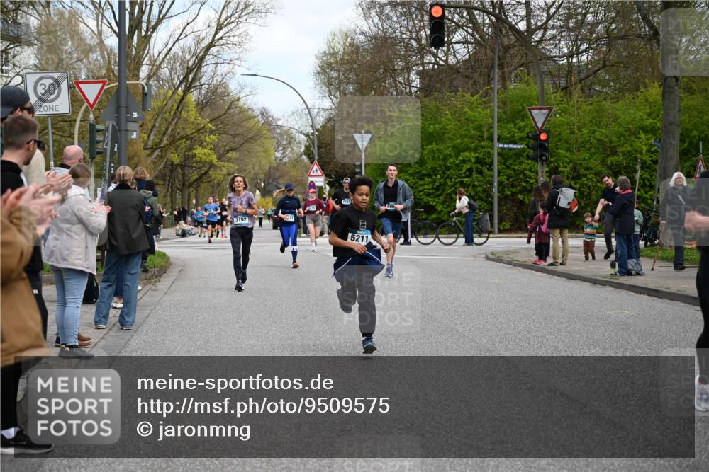 12.04.2026 - 45. Internationalen Wilhelmsburger Insellauf J. Mangold http://msf.ph/oto/9509575 12.04.2026 12:57:52 Ziel 5847, 3439, 5232, 5277, 3863, 4887, 4938, 3213, 2447, 5211, 4968, 2707, 5169, 5214, 4955, 4955, 3396, 5228, 5689, 2771, 5687, 2058, 3152, 4535, 5260, 2493, 2550, 3479, 4873, 4344, 3889 meine-sportfotos.de