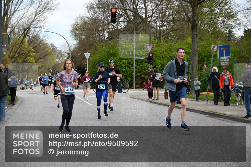 12.04.2026 - 45. Internationalen Wilhelmsburger Insellauf J. Mangold http://msf.ph/oto/9509592 12.04.2026 12:57:55 Ziel 3863, 4887, 4938, 3213, 2447, 5211, 4968, 2707, 5169, 5214, 4955, 3396, 5228, 5689, 2771, 5228, 5689, 2771, 5687, 2058, 3152, 4535, 5260, 2493, 2550, 3479, 4873, 4344, 3889, 3309, 5613, 3525, 5422 meine-sportfotos.de