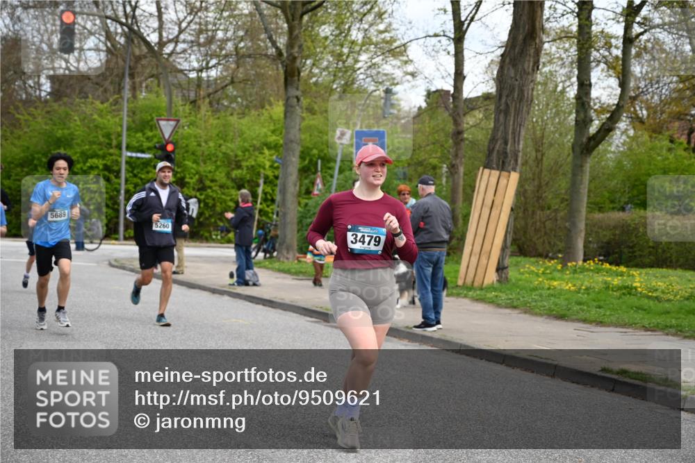 12.04.2026 - 45. Internationalen Wilhelmsburger Insellauf J. Mangold http://msf.ph/oto/9509621 12.04.2026 12:58:01 Ziel 2447, 5211, 4968, 2707, 5169, 5214, 4955, 3396, 5228, 5689, 2771, 5687, 2058, 3152, 4535, 5260, 2493, 2550, 2550, 3479, 4873, 4344, 3889, 3309, 5613, 3525, 5422, 3088 meine-sportfotos.de