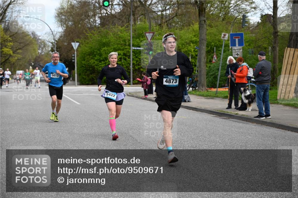 12.04.2026 - 45. Internationalen Wilhelmsburger Insellauf J. Mangold http://msf.ph/oto/9509671 12.04.2026 12:58:15 Ziel 5214, 4955, 3396, 5228, 5689, 2771, 5687, 2058, 3152, 4535, 5260, 2493, 2550, 3479, 4873, 4344, 3889, 3309, 5613, 3525, 5422, 3088, 3255, 3255, 5174, 5846, 3286, 3623, 4822 meine-sportfotos.de