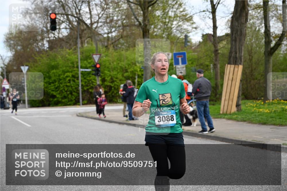 12.04.2026 - 45. Internationalen Wilhelmsburger Insellauf J. Mangold http://msf.ph/oto/9509751 12.04.2026 12:58:26 Ziel 2550, 3479, 4873, 4344, 3889, 3309, 5613, 3525, 5422, 3088, 3255, 5174, 5846, 3286, 3623, 4822, 2015, 3926, 3728, 4023, 2009, 4875, 5276 meine-sportfotos.de