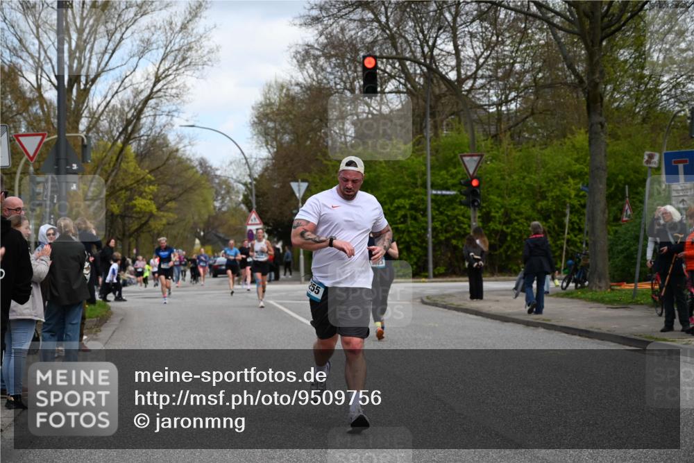 12.04.2026 - 45. Internationalen Wilhelmsburger Insellauf J. Mangold http://msf.ph/oto/9509756 12.04.2026 12:58:32 Ziel 4873, 4344, 3889, 3309, 5613, 3525, 5422, 3088, 3255, 5174, 5846, 3286, 3623, 4822, 2015, 3926, 3728, 4023, 2009, 4875, 5276, 3017, 5111, 5124, 5644, 5718, 2082, 4741, 5191, 4287 meine-sportfotos.de