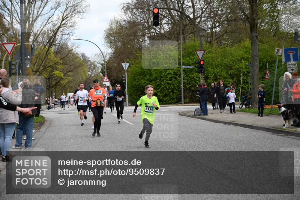 12.04.2026 - 45. Internationalen Wilhelmsburger Insellauf J. Mangold http://msf.ph/oto/9509837 12.04.2026 12:58:47 Ziel 3255, 5174, 5846, 3286, 3623, 4822, 2015, 3926, 3728, 3728, 4023, 2009, 4875, 5276, 3017, 5111, 5124, 5644, 5718, 2082, 4741, 5191, 4287, 5219, 2068, 3246, 4035, 5244, 4128, 4565, 5079, 4395, 4187, 5067, 2069, 4761 meine-sportfotos.de