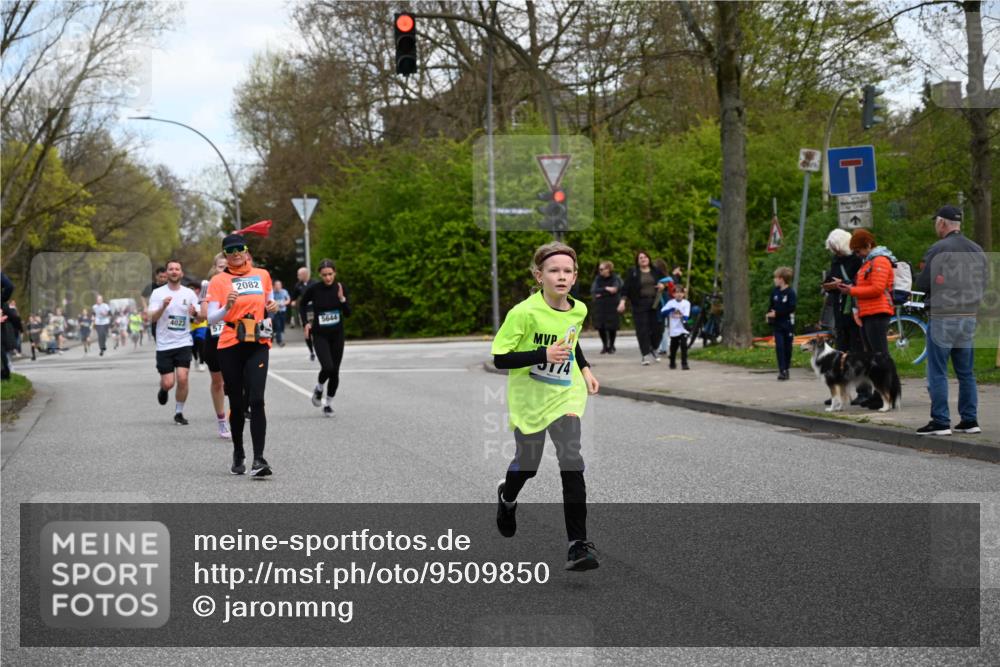 12.04.2026 - 45. Internationalen Wilhelmsburger Insellauf J. Mangold http://msf.ph/oto/9509850 12.04.2026 12:58:48 Ziel 3255, 5174, 5846, 3286, 3623, 4822, 2015, 3926, 3728, 4023, 2009, 4875, 4023, 2009, 4875, 5276, 3017, 5111, 5124, 5644, 5718, 2082, 4741, 5191, 4287, 5219, 2068, 3246, 4035, 5244, 4128, 5244, 4128, 4565, 5079, 4395, 4187, 5067, 2069, 4761 meine-sportfotos.de
