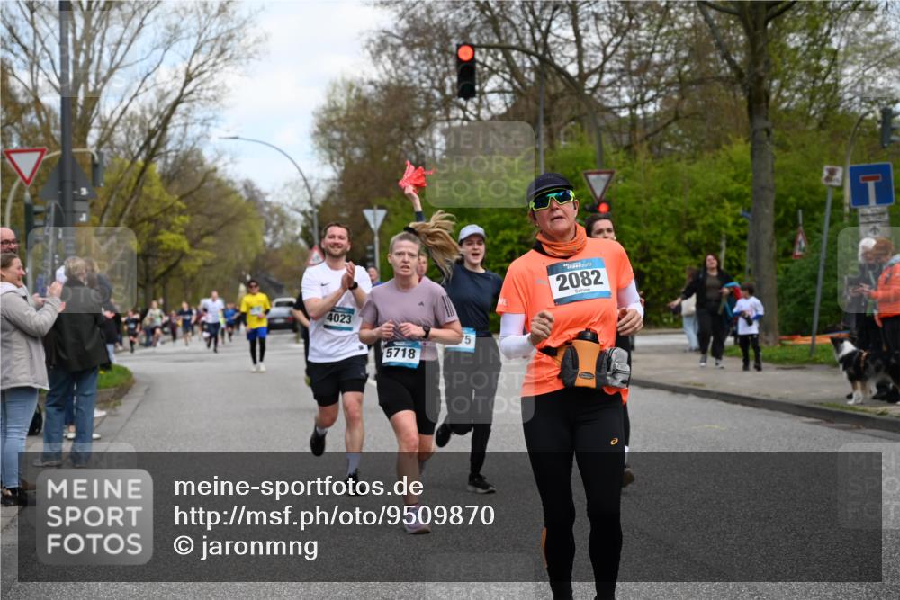 12.04.2026 - 45. Internationalen Wilhelmsburger Insellauf J. Mangold http://msf.ph/oto/9509870 12.04.2026 12:58:51 Ziel 3255, 5174, 5846, 3286, 3623, 4822, 2015, 3926, 3728, 4023, 2009, 4875, 5276, 3017, 5111, 5124, 5644, 5718, 2082, 4741, 5191, 4287, 5219, 2068, 3246, 4035, 5244, 4128, 4565, 5079, 5079, 4395, 4187, 5067, 2069, 4761, 5179, 3192, 5635, 4917, 4171, 4170 meine-sportfotos.de