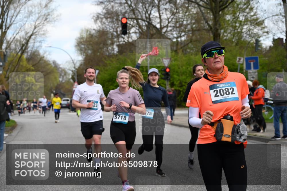 12.04.2026 - 45. Internationalen Wilhelmsburger Insellauf J. Mangold http://msf.ph/oto/9509878 12.04.2026 12:58:51 Ziel 3255, 5174, 5846, 3286, 3623, 4822, 2015, 3926, 3728, 4023, 2009, 4875, 5276, 3017, 5111, 5124, 5644, 5718, 2082, 4741, 5191, 4287, 5219, 2068, 3246, 4035, 5244, 4128, 4565, 5079, 5079, 4395, 4187, 5067, 2069, 4761, 5179, 3192, 5635, 4917, 4171, 4170 meine-sportfotos.de