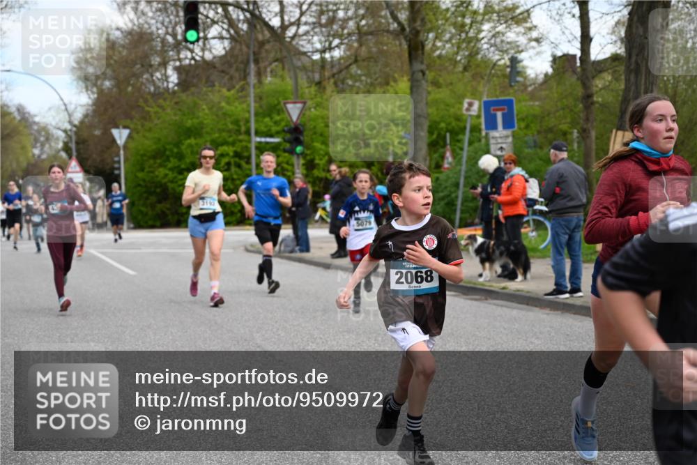 12.04.2026 - 45. Internationalen Wilhelmsburger Insellauf J. Mangold http://msf.ph/oto/9509972 12.04.2026 12:59:07 Ziel 2015, 3926, 3728, 4023, 2009, 4875, 5276, 3017, 5111, 5124, 5644, 5718, 2082, 4741, 5191, 4287, 5219, 2068, 3246, 4035, 5244, 4128, 4565, 5079, 4395, 4187, 4187, 5067, 2069, 4761, 5179, 3192, 5635, 4917, 4171, 4170, 5011, 4781, 4872, 4581, 5338, 5339, 2006, 4096, 5081, 4623, 4620 meine-sportfotos.de