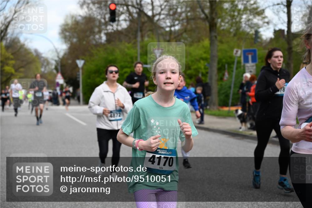 12.04.2026 - 45. Internationalen Wilhelmsburger Insellauf J. Mangold http://msf.ph/oto/9510051 12.04.2026 12:59:20 Ziel 5718, 2082, 4741, 5191, 4287, 5219, 2068, 3246, 4035, 5244, 4128, 4565, 5079, 4395, 4187, 5067, 2069, 4761, 5179, 3192, 5635, 4917, 4171, 4170, 5011, 4781, 4781, 4872, 4581, 5338, 5339, 2006, 4096, 5081, 4623, 4620, 3999, 5183, 5863, 5550, 5074, 5467, 3972, 2984, 2063 meine-sportfotos.de