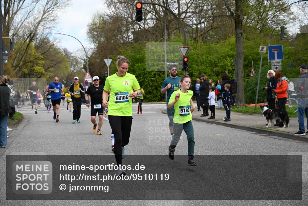 12.04.2026 - 45. Internationalen Wilhelmsburger Insellauf J. Mangold http://msf.ph/oto/9510119 12.04.2026 12:59:36 Ziel 2069, 4761, 5179, 3192, 5635, 4917, 4171, 4170, 5011, 4781, 4872, 4581, 5338, 5339, 2006, 4096, 5081, 4623, 4620, 3999, 5183, 5863, 5863, 5550, 5074, 5467, 3972, 2984, 2063, 2735, 5657, 4782, 2117, 2683, 4983, 3403, 4530, 5107, 5120, 2291, 5104, 5670, 5145, 5669, 3212, 3167, 3318, 3314, 3165, 4698 meine-sportfotos.de