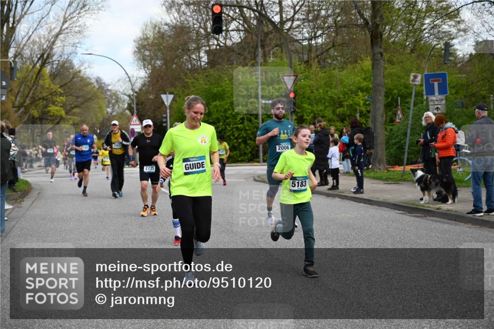 12.04.2026 - 45. Internationalen Wilhelmsburger Insellauf J. Mangold http://msf.ph/oto/9510120 12.04.2026 12:59:36 Ziel 2069, 4761, 5179, 3192, 5635, 4917, 4171, 4170, 5011, 4781, 4872, 4581, 5338, 5339, 2006, 4096, 5081, 4623, 4620, 3999, 5183, 5863, 5863, 5550, 5074, 5467, 3972, 2984, 2063, 2735, 5657, 4782, 2117, 2683, 4983, 3403, 4530, 5107, 5120, 2291, 5104, 5670, 5145, 5669, 3212, 3167, 3318, 3314, 3165, 4698 meine-sportfotos.de