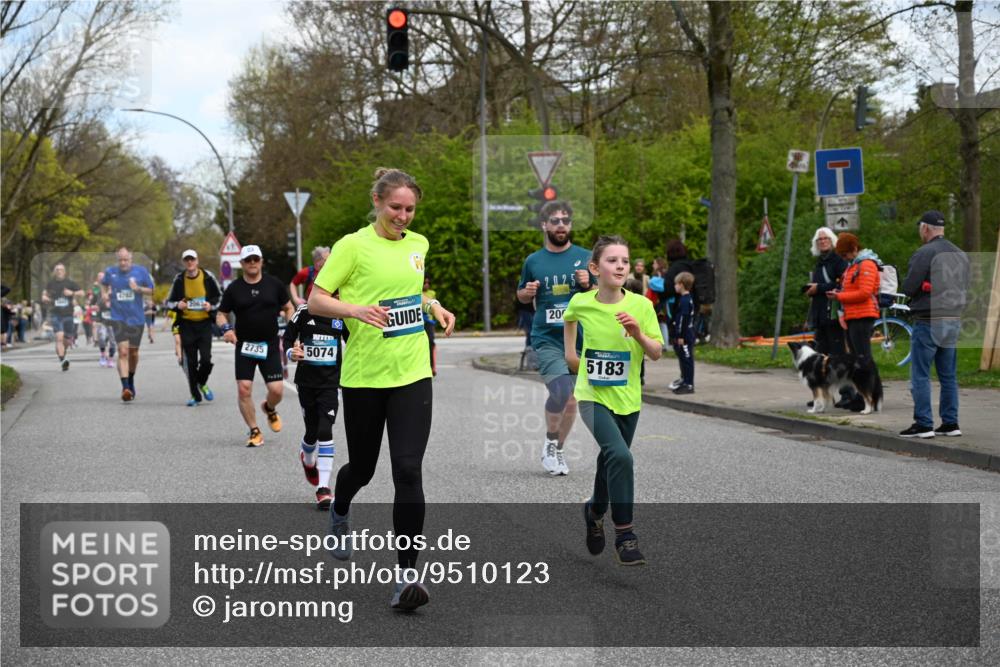 12.04.2026 - 45. Internationalen Wilhelmsburger Insellauf J. Mangold http://msf.ph/oto/9510123 12.04.2026 12:59:36 Ziel 2069, 4761, 5179, 3192, 5635, 4917, 4171, 4170, 5011, 4781, 4872, 4581, 5338, 5339, 2006, 4096, 5081, 4623, 4620, 3999, 5183, 5863, 5863, 5550, 5074, 5467, 3972, 2984, 2063, 2735, 5657, 4782, 2117, 2683, 4983, 3403, 4530, 5107, 5120, 2291, 5104, 5670, 5145, 5669, 3212, 3167, 3318, 3314, 3165, 4698 meine-sportfotos.de