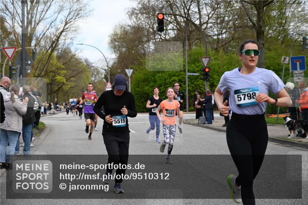 12.04.2026 - 45. Internationalen Wilhelmsburger Insellauf J. Mangold http://msf.ph/oto/9510312 12.04.2026 13:00:08 Ziel 2063, 2735, 5657, 4782, 2117, 2683, 4983, 3403, 4530, 5107, 5120, 2291, 5104, 5670, 5145, 5669, 3212, 3167, 3318, 3314, 3165, 4698, 4962, 5798, 4074, 5828, 5610, 5083, 4410, 3378, 5012, 2303, 4997, 4397, 5854, 5737, 5412, 4826 meine-sportfotos.de
