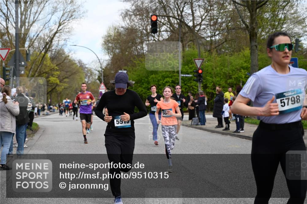 12.04.2026 - 45. Internationalen Wilhelmsburger Insellauf J. Mangold http://msf.ph/oto/9510315 12.04.2026 13:00:08 Ziel 2063, 2735, 5657, 4782, 2117, 2683, 4983, 3403, 4530, 5107, 5120, 2291, 5104, 5670, 5145, 5669, 3212, 3167, 3318, 3314, 3165, 4698, 4962, 5798, 4074, 5828, 5610, 5083, 4410, 3378, 5012, 2303, 4997, 4397, 5854, 5737, 5412, 4826 meine-sportfotos.de