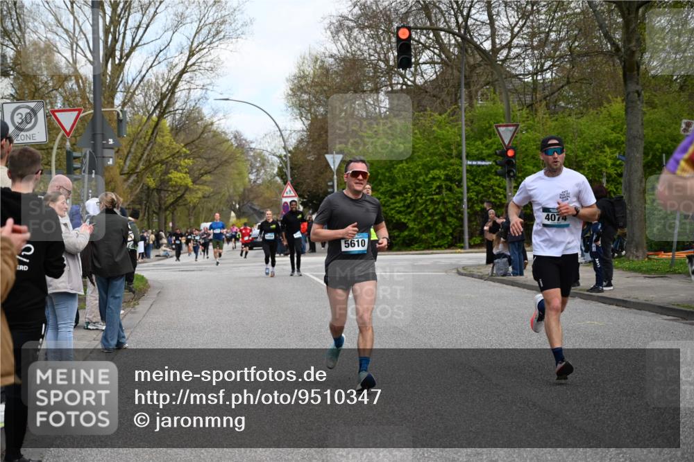 12.04.2026 - 45. Internationalen Wilhelmsburger Insellauf J. Mangold http://msf.ph/oto/9510347 12.04.2026 13:00:12 Ziel 4782, 2117, 2683, 4983, 3403, 4530, 5107, 5120, 2291, 5104, 5670, 5145, 5669, 3212, 3167, 3318, 3314, 3165, 4698, 4962, 5798, 4074, 5828, 5610, 5083, 4410, 3378, 5012, 2303, 4997, 4397, 5854, 5737, 5412, 4826, 3136, 4098, 4468, 2964 meine-sportfotos.de