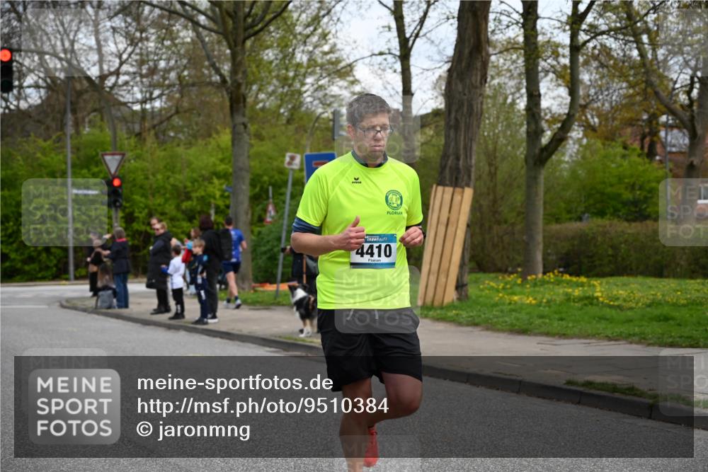 12.04.2026 - 45. Internationalen Wilhelmsburger Insellauf J. Mangold http://msf.ph/oto/9510384 12.04.2026 13:00:16 Ziel 4983, 3403, 4530, 5107, 5120, 2291, 5104, 5670, 5145, 5669, 3212, 3167, 3318, 3314, 3165, 4698, 4962, 5798, 4074, 5828, 5610, 5083, 4410, 3378, 3378, 5012, 2303, 4997, 4397, 5854, 5737, 5412, 4826, 3136, 4098, 4468, 2964, 5311, 4707 meine-sportfotos.de