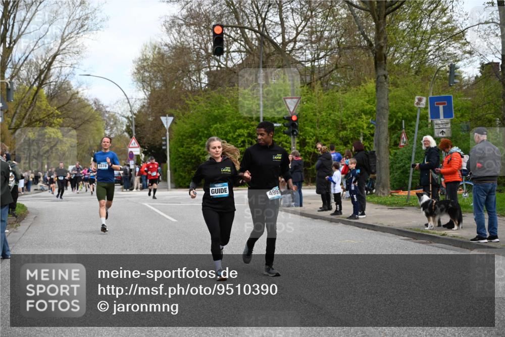 12.04.2026 - 45. Internationalen Wilhelmsburger Insellauf J. Mangold http://msf.ph/oto/9510390 12.04.2026 13:00:19 Ziel 3212, 3167, 3318, 3314, 3165, 4698, 4962, 5798, 4074, 5828, 5610, 5083, 4410, 3378, 5012, 2303, 4997, 4397, 5854, 5737, 5412, 4826, 3136, 4098, 4468, 2964, 5311, 4707, 4696, 5777, 3166, 4702 meine-sportfotos.de