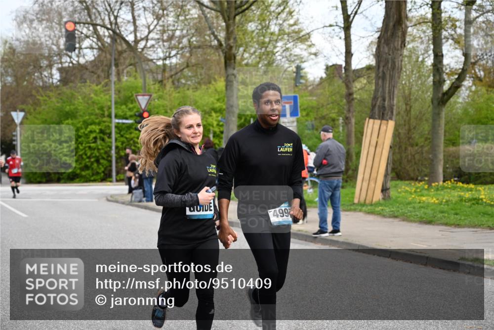 12.04.2026 - 45. Internationalen Wilhelmsburger Insellauf J. Mangold http://msf.ph/oto/9510409 12.04.2026 13:00:21 Ziel 3167, 3318, 3314, 3165, 4698, 4962, 5798, 4074, 5828, 5610, 5083, 4410, 3378, 5012, 2303, 4997, 4397, 5854, 5737, 5412, 4826, 3136, 4098, 3136, 4098, 4468, 2964, 5311, 4707, 4696, 5777, 3166, 4702, 4407, 4827 meine-sportfotos.de