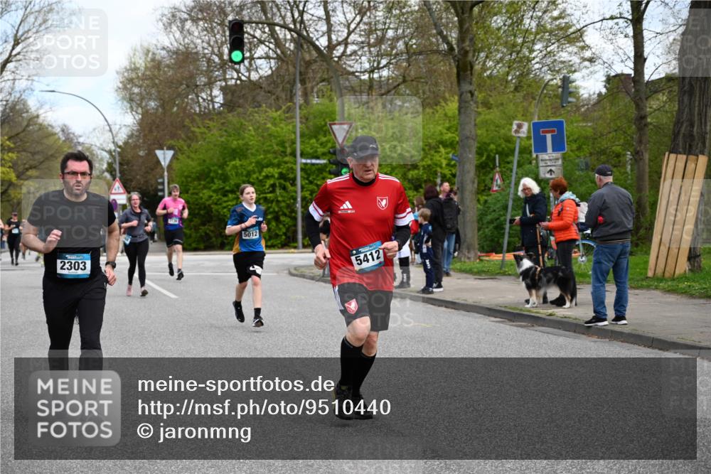 12.04.2026 - 45. Internationalen Wilhelmsburger Insellauf J. Mangold http://msf.ph/oto/9510440 12.04.2026 13:00:30 Ziel 4074, 5828, 5610, 5083, 4410, 3378, 5012, 2303, 4997, 4397, 5854, 5737, 5412, 4826, 3136, 4098, 4468, 2964, 5311, 4707, 4696, 5777, 5777, 3166, 4702, 4407, 4827, 4622, 5799, 4537, 4538, 4830, 4354, 4772 meine-sportfotos.de