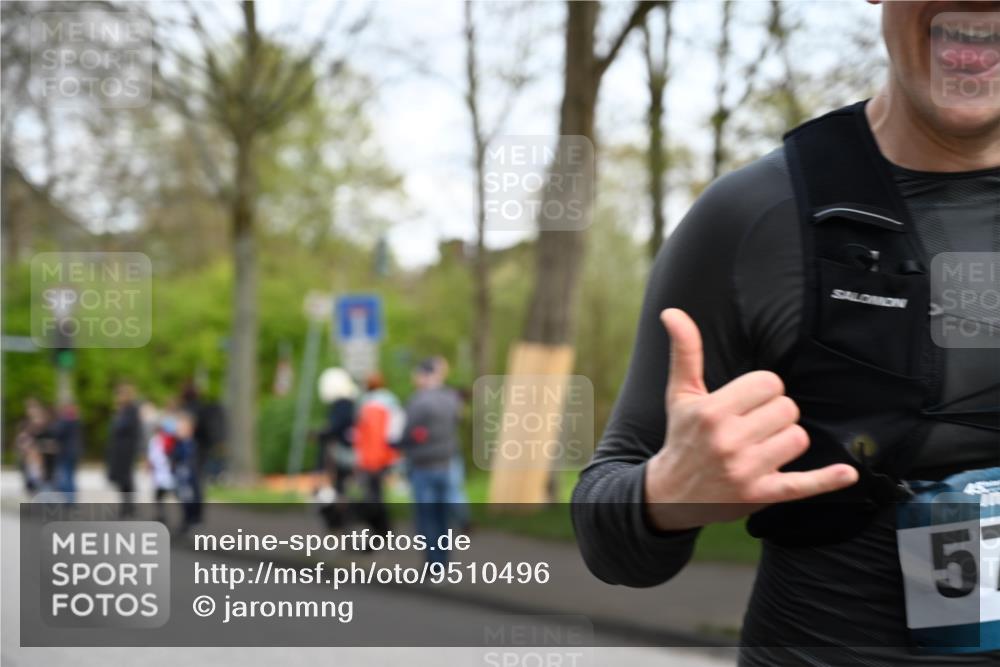12.04.2026 - 45. Internationalen Wilhelmsburger Insellauf J. Mangold http://msf.ph/oto/9510496 12.04.2026 13:00:37 Ziel 3378, 5012, 2303, 4997, 4397, 5854, 5737, 5412, 4826, 3136, 4098, 4468, 2964, 5311, 5311, 4707, 4696, 5777, 3166, 4702, 4407, 4827, 4622, 4622, 5799, 4537, 4538, 4830, 4354, 4772, 4355, 5106, 4332, 5765, 4944, 4546, 5485, 4625, 4637, 3436, 3437, 2578, 4937 meine-sportfotos.de