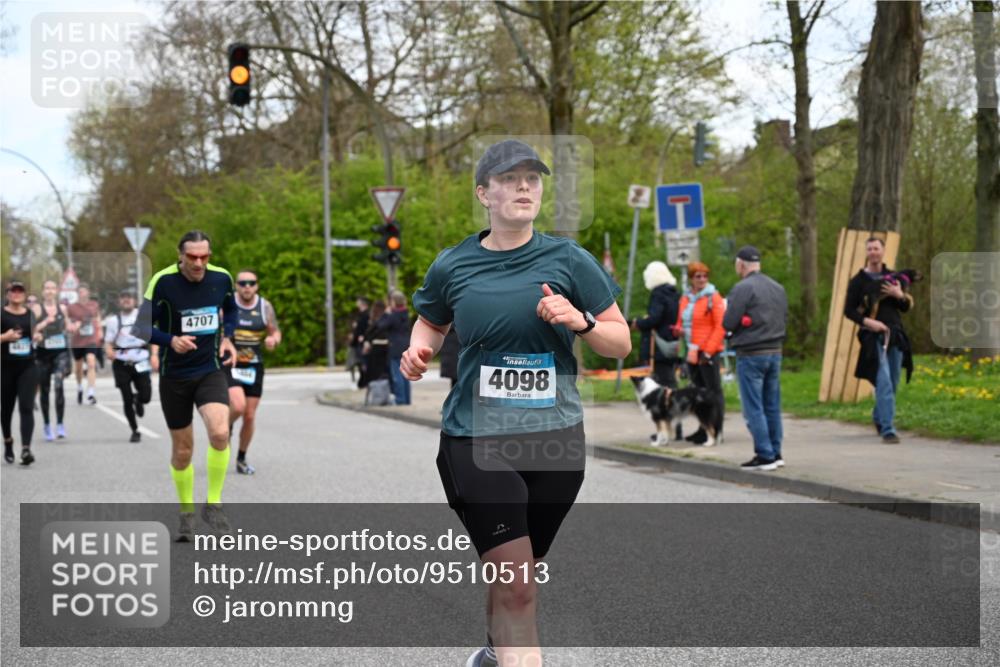 12.04.2026 - 45. Internationalen Wilhelmsburger Insellauf J. Mangold http://msf.ph/oto/9510513 12.04.2026 13:00:39 Ziel 3378, 5012, 2303, 4997, 4397, 5854, 5737, 5412, 4826, 3136, 4098, 4468, 2964, 5311, 4707, 4696, 5777, 3166, 4702, 4407, 4827, 4622, 5799, 4537, 4538, 4830, 4354, 4772, 4355, 5106, 4332, 5765, 4944, 4546, 5485, 4625, 4637, 3436, 3437, 2578, 4937, 5135 meine-sportfotos.de