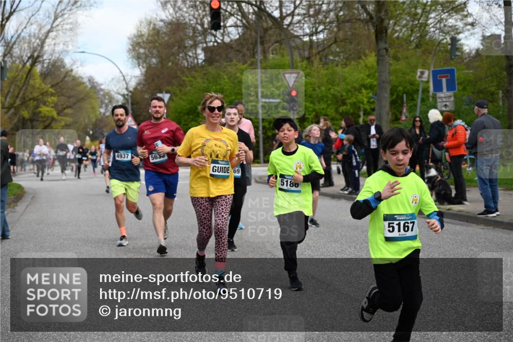 12.04.2026 - 45. Internationalen Wilhelmsburger Insellauf J. Mangold http://msf.ph/oto/9510719 12.04.2026 13:01:05 Ziel 4696, 5777, 3166, 4702, 4407, 4827, 4622, 5799, 4537, 4538, 4830, 4354, 4772, 4355, 5106, 4332, 5765, 4944, 4546, 5485, 4625, 4637, 3436, 3437, 2578, 4937, 5135, 5186, 4765, 5167, 4869, 5636, 3954, 5182, 4778, 5692, 4644, 4925, 5351, 5140, 4965, 3154, 4754, 4890, 4888, 4889, 5349, 3726, 5679, 5472, 5807, 5782, 4666, 5781, 5796, 2675, 2736 meine-sportfotos.de