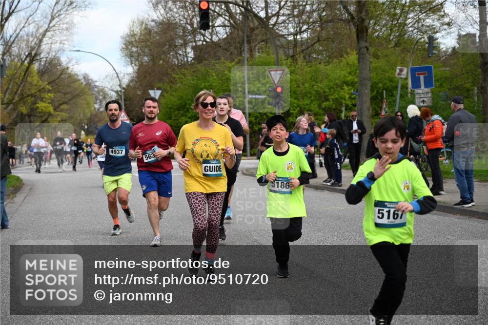 12.04.2026 - 45. Internationalen Wilhelmsburger Insellauf J. Mangold http://msf.ph/oto/9510720 12.04.2026 13:01:05 Ziel 4696, 5777, 3166, 4702, 4407, 4827, 4622, 5799, 4537, 4538, 4830, 4354, 4772, 4355, 5106, 4332, 5765, 4944, 4546, 5485, 4625, 4637, 3436, 3437, 2578, 4937, 5135, 5186, 4765, 5167, 4869, 5636, 3954, 5182, 4778, 5692, 4644, 4925, 5351, 5140, 4965, 3154, 4754, 4890, 4888, 4889, 5349, 3726, 5679, 5472, 5807, 5782, 4666, 5781, 5796, 2675, 2736 meine-sportfotos.de