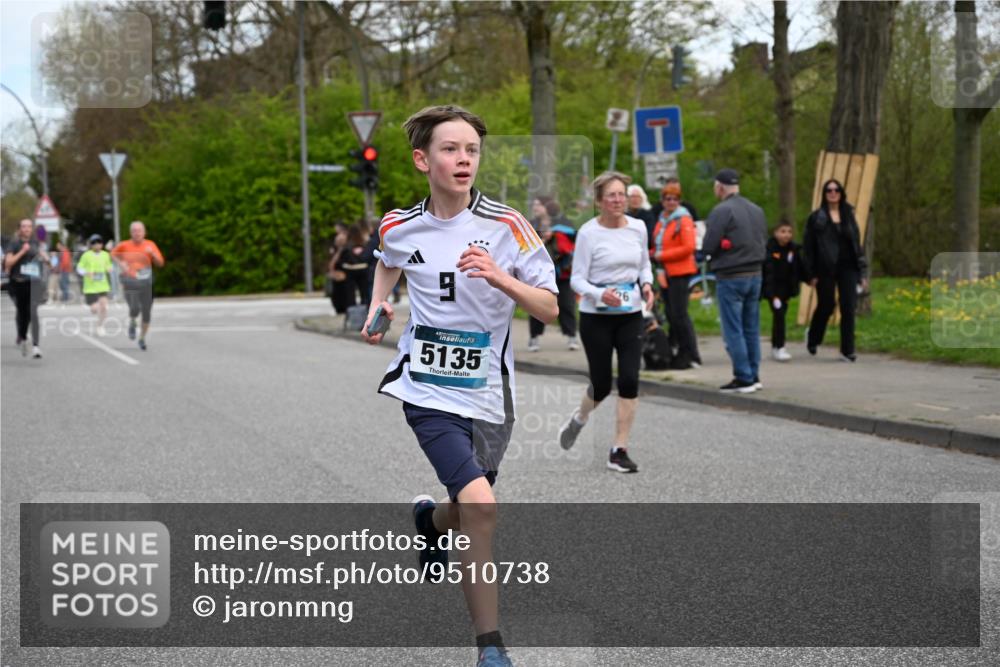 12.04.2026 - 45. Internationalen Wilhelmsburger Insellauf J. Mangold http://msf.ph/oto/9510738 12.04.2026 13:01:10 Ziel 4827, 4622, 5799, 4537, 4538, 4830, 4354, 4772, 4355, 5106, 4332, 5765, 4944, 4546, 5485, 4625, 4637, 3436, 3437, 2578, 4937, 5135, 5186, 4765, 5167, 4869, 5636, 3954, 5182, 4778, 5692, 4644, 5692, 4644, 4925, 5351, 5140, 4965, 3154, 4754, 4890, 4888, 4889, 5349, 3726, 5679, 5472, 5807, 5782, 4666, 5781, 5782, 4666, 5781, 5796, 2675, 2736, 3995 meine-sportfotos.de
