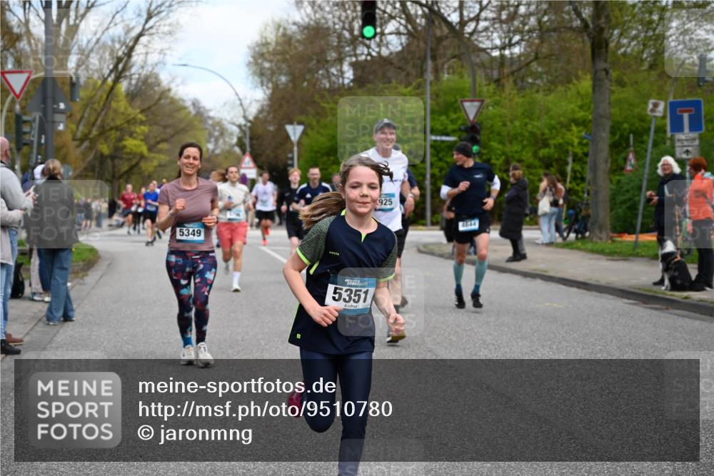12.04.2026 - 45. Internationalen Wilhelmsburger Insellauf J. Mangold http://msf.ph/oto/9510780 12.04.2026 13:01:18 Ziel 4830, 4354, 4772, 4355, 5106, 4332, 5765, 4944, 4546, 5485, 4625, 4637, 3436, 3437, 2578, 4937, 5135, 5186, 4765, 5167, 4869, 5636, 3954, 5182, 4778, 5692, 4644, 4925, 5351, 5140, 4965, 3154, 4754, 4890, 4888, 4889, 5349, 3726, 5679, 5679, 5472, 5807, 5782, 4666, 5781, 5796, 2675, 2736, 3995, 5188, 5852, 3626, 5409, 5059, 2083 meine-sportfotos.de