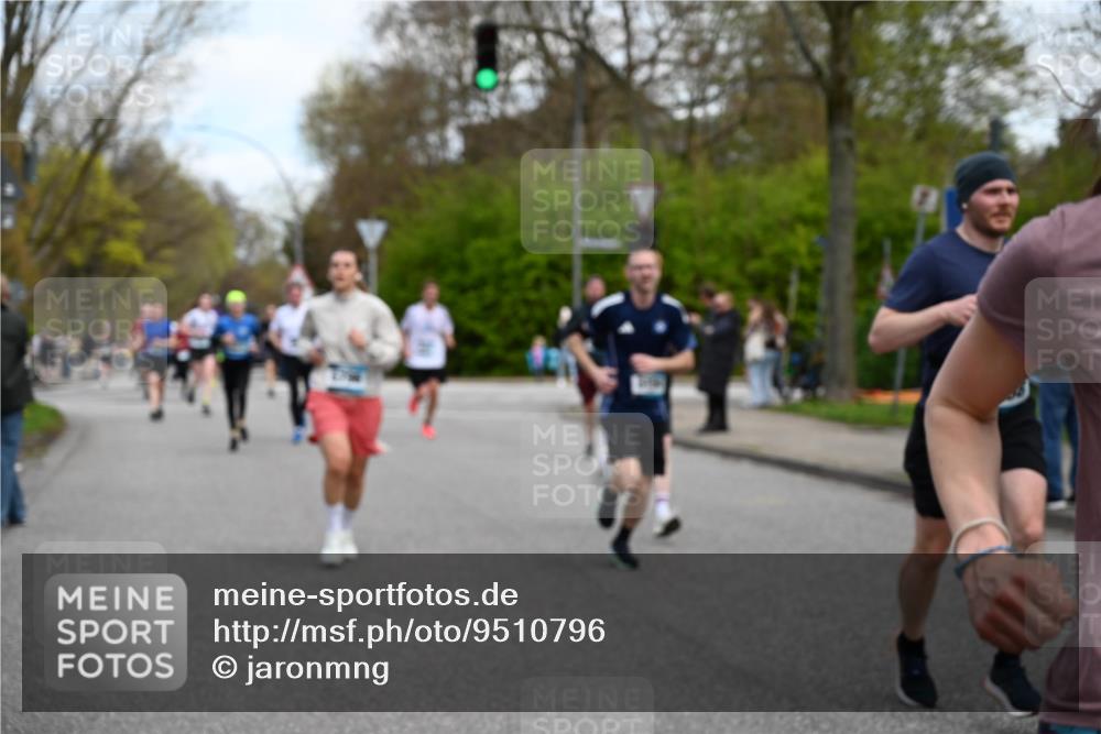 12.04.2026 - 45. Internationalen Wilhelmsburger Insellauf J. Mangold http://msf.ph/oto/9510796 12.04.2026 13:01:21 Ziel 5765, 4944, 4546, 5485, 4625, 4637, 3436, 3437, 2578, 4937, 5135, 5186, 4765, 5167, 4869, 5636, 3954, 5182, 4778, 5692, 4644, 4925, 5351, 5140, 4965, 3154, 4754, 4890, 4888, 4889, 5349, 3726, 5679, 5472, 5807, 5807, 5782, 4666, 5781, 5796, 2675, 2736, 3995, 5188, 5852, 3626, 5409, 5059, 2083, 5176 meine-sportfotos.de