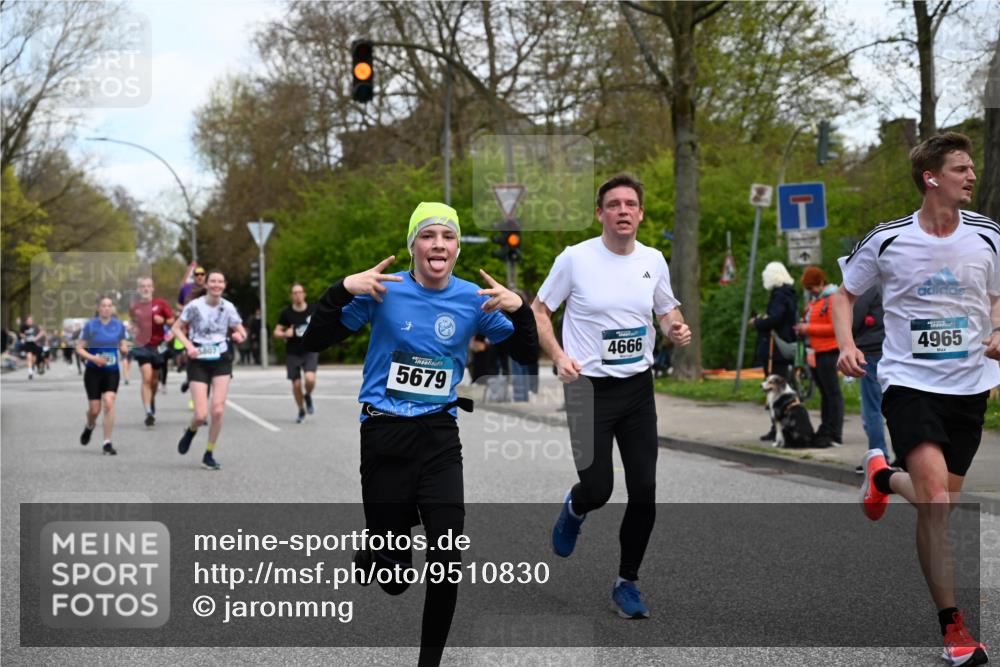 12.04.2026 - 45. Internationalen Wilhelmsburger Insellauf J. Mangold http://msf.ph/oto/9510830 12.04.2026 13:01:25 Ziel 4625, 4637, 3436, 3437, 2578, 4937, 5135, 5186, 4765, 5167, 4869, 5636, 3954, 5182, 4778, 5692, 4644, 4925, 5351, 5140, 4965, 3154, 4754, 4890, 4888, 4889, 5349, 3726, 5679, 5472, 5807, 5782, 4666, 5781, 5796, 2675, 5796, 2675, 2736, 3995, 5188, 5188, 5852, 3626, 5409, 5059, 2083, 5176, 4423, 2185 meine-sportfotos.de